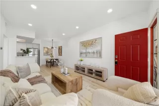 Photo #5: OC26090437 Listing 