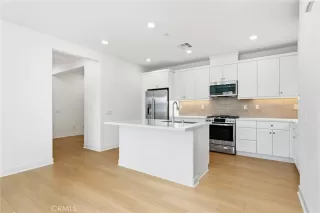 Photo #6: OC26090510 Listing 