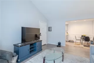 Photo #6: OC26090678 Listing 