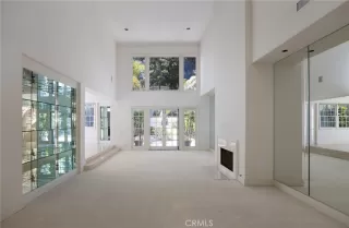 Photo #2: OC26090994 Listing 