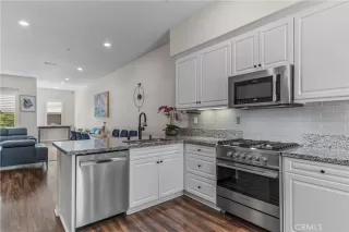 Photo #4: OC26091033 Listing 