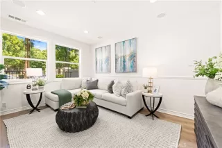 Photo #5: OC26091138 Listing 