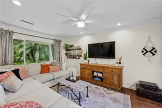 Photo #4: OC26091220 Listing 