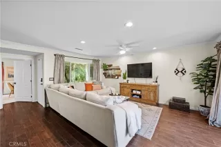 Photo #6: OC26091220 Listing 