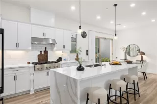 Photo #4: OC26091272 Listing 