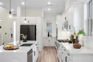 Photo #5: OC26091272 Listing 