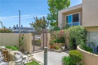 Photo #1: OC26091679 Listing 