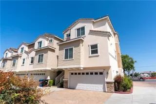 Photo #1: OC26091904 Listing 
