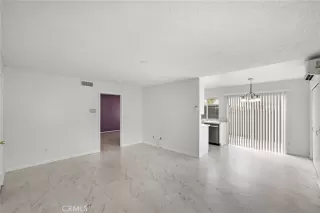 Photo #3: OC26092039 Listing 