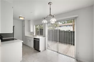 Photo #5: OC26092039 Listing 