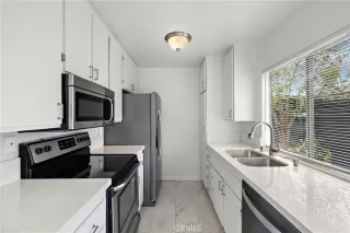 Photo #6: OC26092039 Listing 