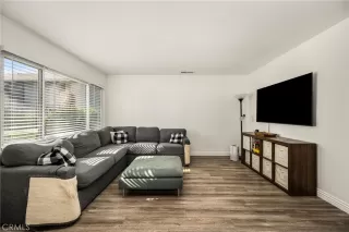 Photo #4: OC26092628 Listing 