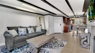 Photo #6: OC26092975 Listing 