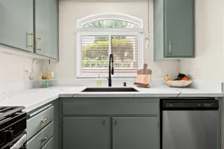 Photo #3: OC26093062 Listing 