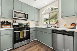 Photo #5: OC26093062 Listing 