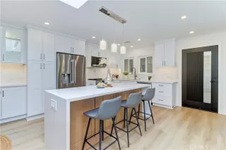 Photo #6: OC26093142 Listing