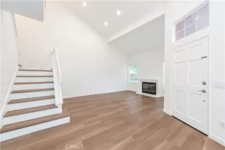 Photo #4: OC26093589 Listing 