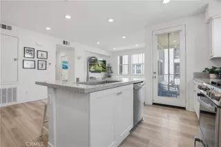 Photo #2: OC26093815 Listing 