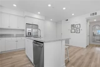 Photo #3: OC26093815 Listing 