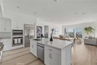 Browse active condo listings in LEXINGTON AT CENTRAL PARK WEST
