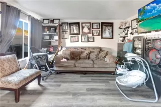 Photo #4: OC26094387 Listing 