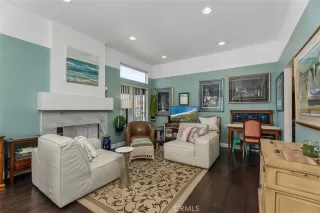 Photo #4: OC26094796 Listing