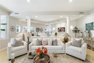 Photo #4: OC26094929 Listing 