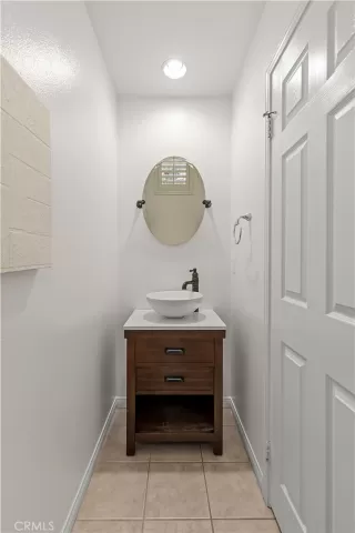 Photo #3: OC26095428 Listing 