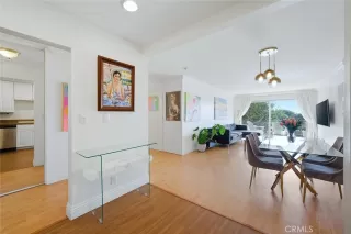 Photo #2: OC26095549 Listing 