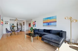 Photo #4: OC26095549 Listing 