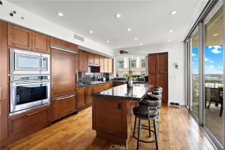 Photo #5: OC26096462 Listing