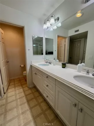 Photo #6: OC26097091 Listing 