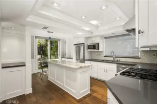Photo #6: OC26097812 Listing
