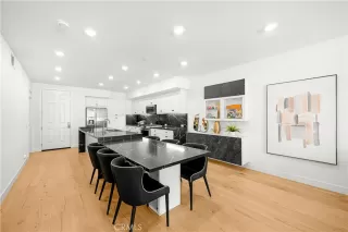 Photo #4: OC26098897 Listing