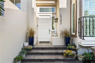 Photo #2: OC26099072 Listing 