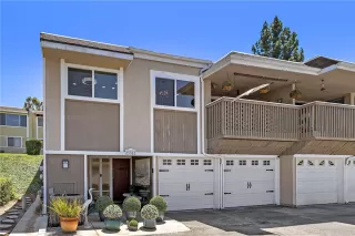 Photo #2: OC26100570 Listing 