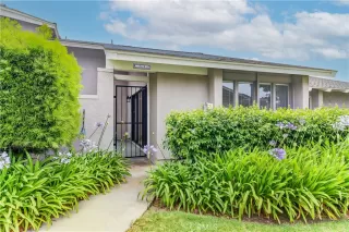 Photo #2: OC26101032 Listing