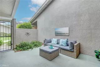 Photo #3: OC26101032 Listing
