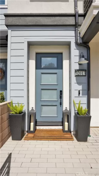 Photo #2: OC26101283 Listing