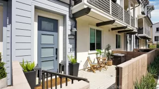 Photo #4: OC26101283 Listing