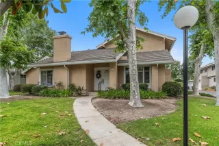 Photo #1: OC26101527 Listing