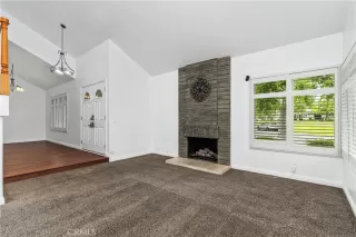 Photo #3: OC26101527 Listing