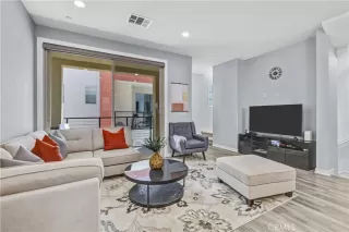 Photo #5: OC26101661 Listing