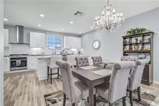 Photo #6: OC26101661 Listing