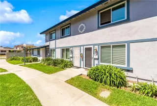 Photo #1: OC26102040 Listing 