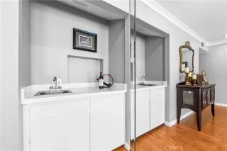 Photo #4: OC26102040 Listing 
