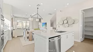 Photo #2: OC26102045 Listing 
