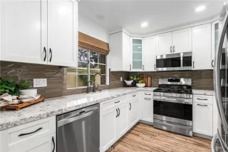 Photo #4: OC26102280 Listing 