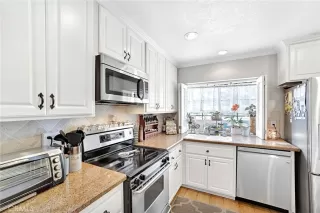 Photo #4: OC26102611 Listing