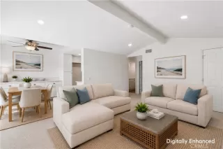 Photo #4: OC26102642 Listing 